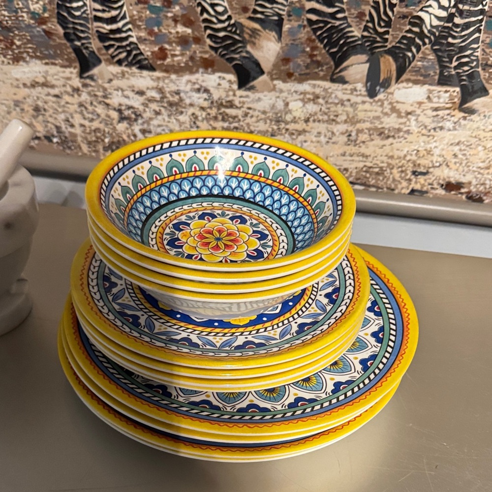 Colorful Melamine Bowl and Plate Set